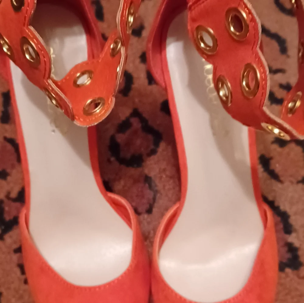 Shoes - Picture 7 of 16